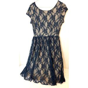 Jody California USA Vintage Lace Overlay Fit flare Dress M Cap Sleeve Scoop Neck